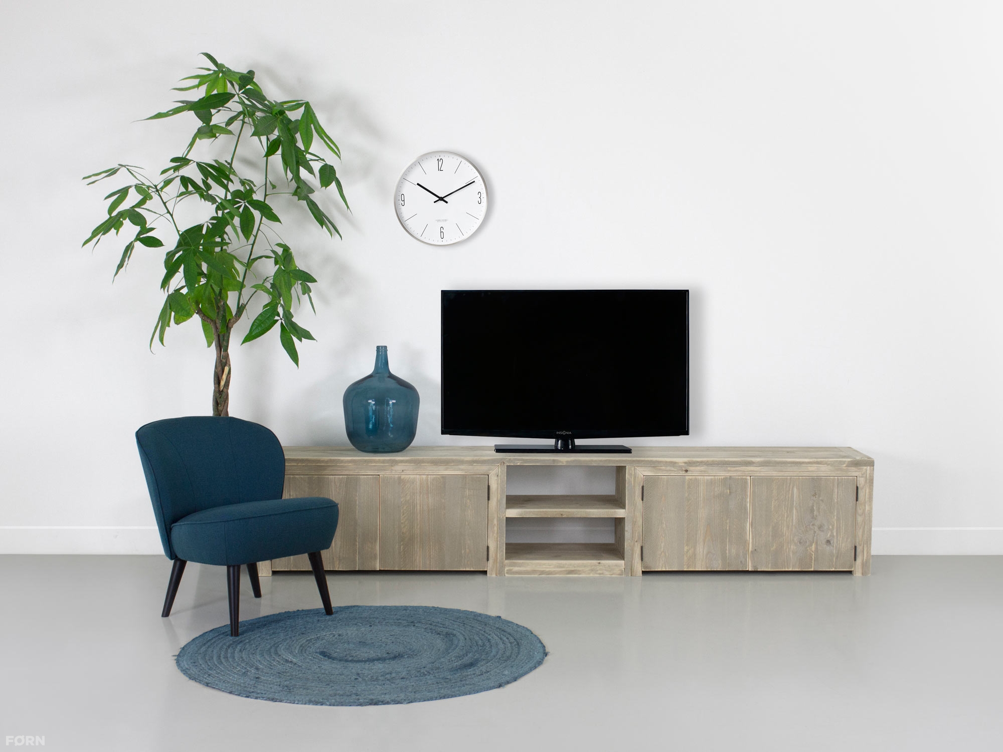Handelsmerk oppakken uitspraak TV meubel steigerhout Sutri met audiovak en deuren - Op maat gemaakt